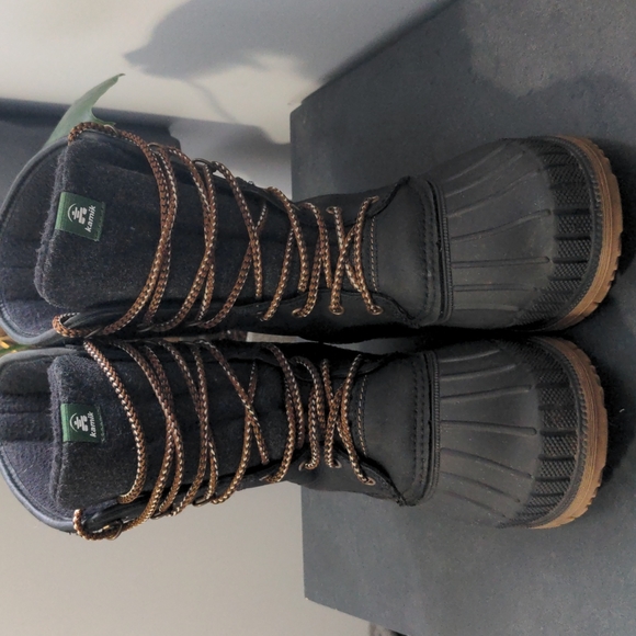 Kamik Women's sz. 8 Sienna 2 Boots - Picture 2 of 6